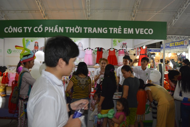 Xưởng may quần áo trẻ em giá sỉ VECO - tham gia hội chợ Phú Thọ