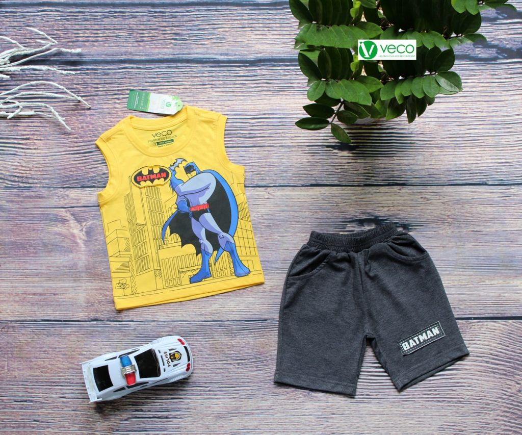 xuong-may-quan-ao-tre-em-gia-si-veco-bo-lung-thun-be-trai-batman-mau-vang